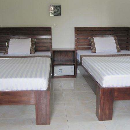 Galang Kangin Bungalows Amed Rum bild
