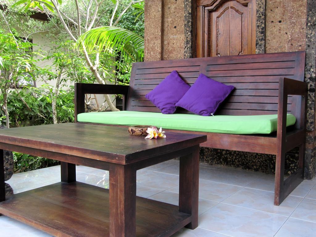Galang Kangin Bungalows Amed Rum bild