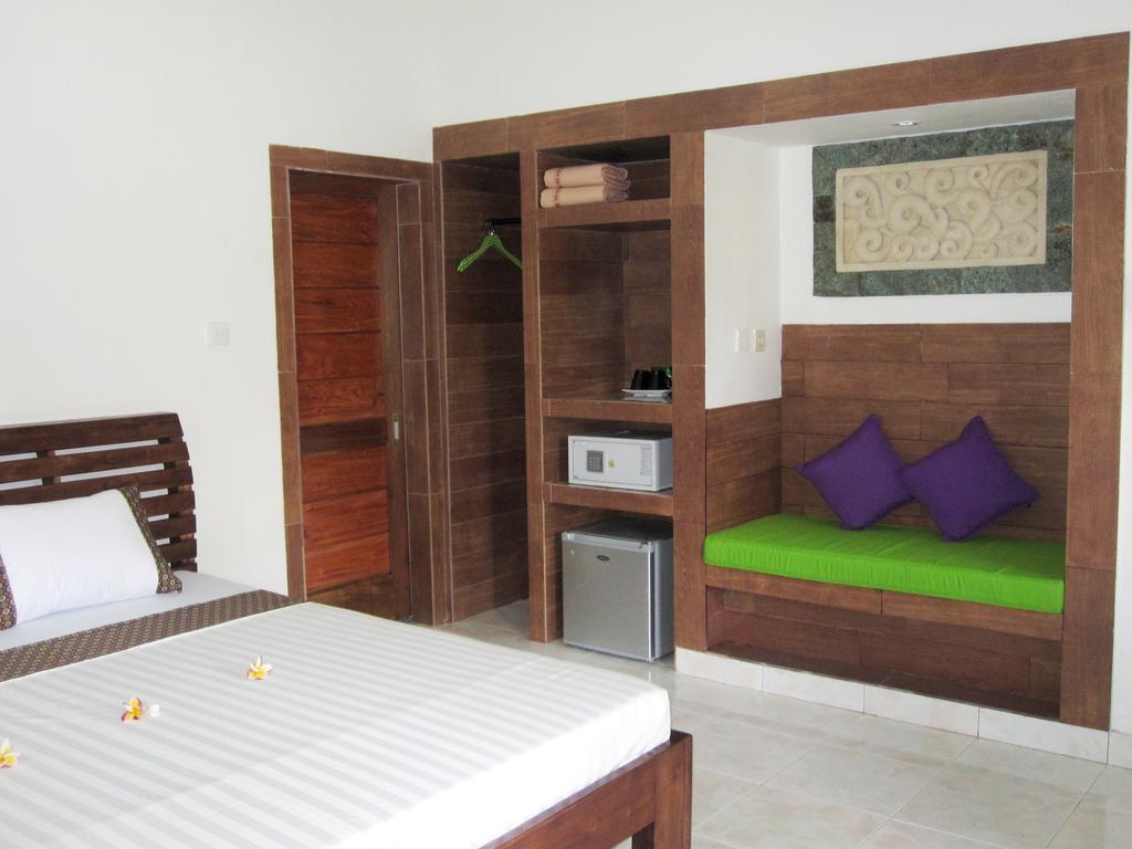 Galang Kangin Bungalows Amed Rum bild