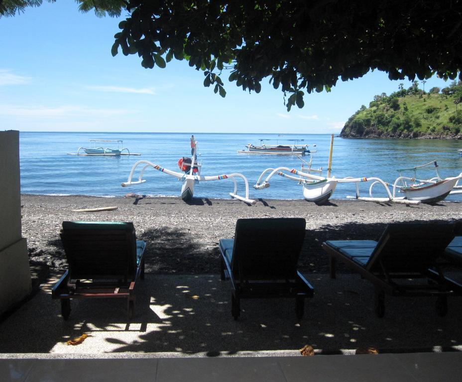 Galang Kangin Bungalows Amed Rum bild