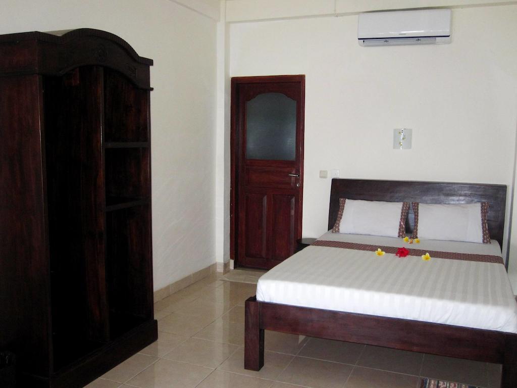Galang Kangin Bungalows Amed Rum bild